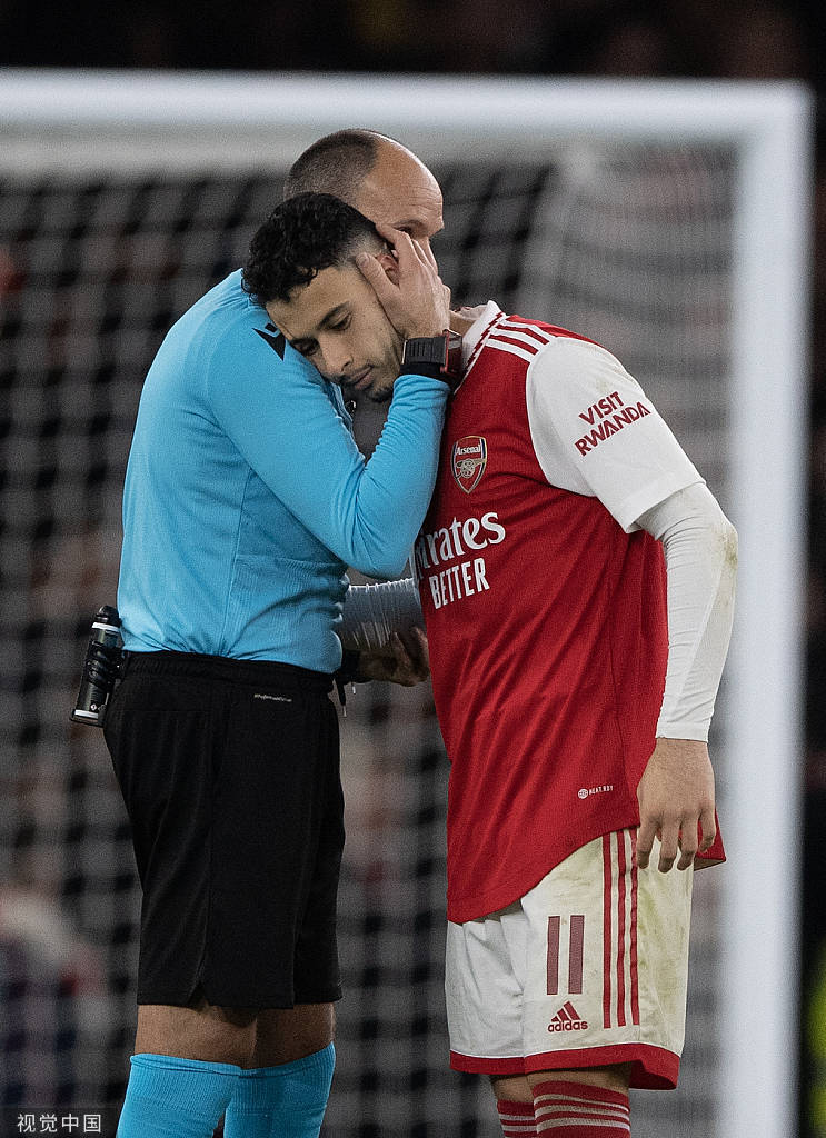 lol补丁下载-阿森纳训练开放日，今晨再遭质疑引欢呼，欧联在即，医务组通报恢复的简单介绍